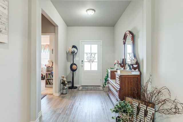 5802 Winfield Avenue, Lubbock, TX 79407