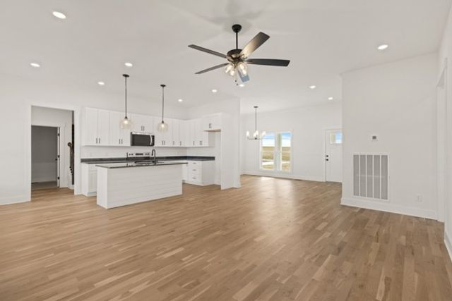 5558 Borthick Rd, Springfield, TN 37172