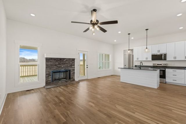 5558 Borthick Rd, Springfield, TN 37172