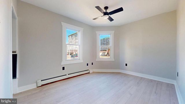 203 S METROPOLITAN AVE, Atlantic City, NJ 08401