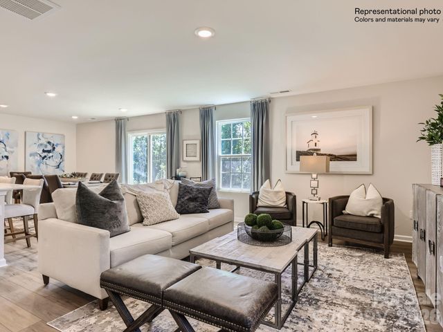 543 Sand Dunes Drive, Kannapolis, NC 28081