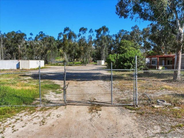 5461 Rainbow Creek three legal lots, Fallbrook, CA 92028