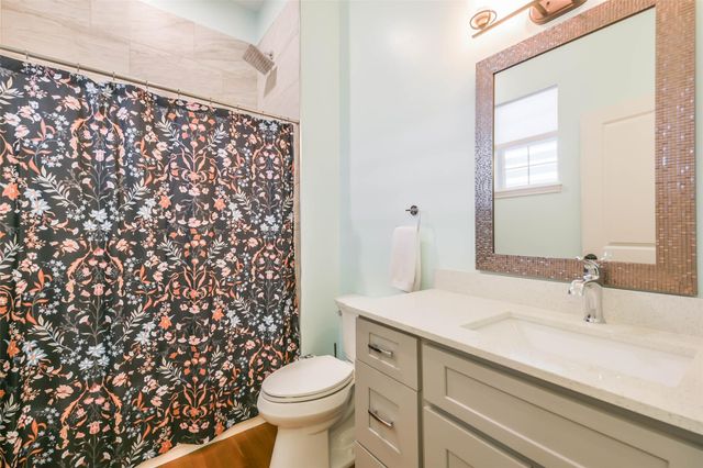 213 N Hutcheson Street, Houston, TX 77003