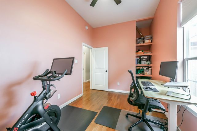 213 N Hutcheson Street, Houston, TX 77003