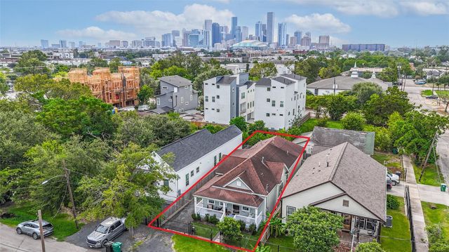 213 N Hutcheson Street, Houston, TX 77003