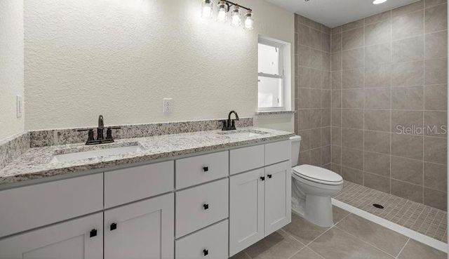 11 BAY PLACE, Ocklawaha, FL 32179