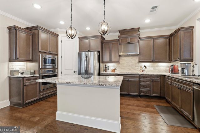 137 Mulberry Court, Peachtree City, GA 30269