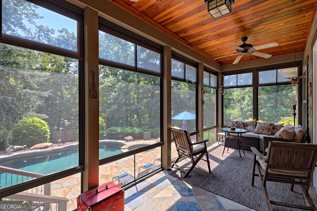 271 Chattahoochee Glen Road, Clarkesville, GA 30523