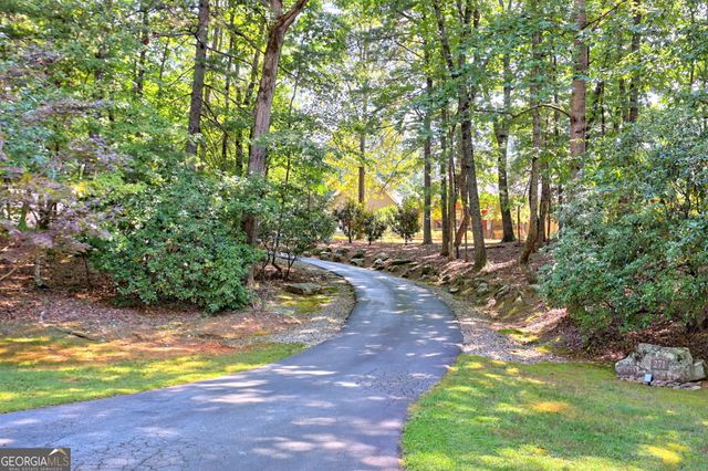 271 Chattahoochee Glen Road, Clarkesville, GA 30523