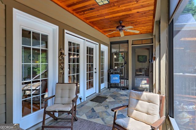 271 Chattahoochee Glen Road, Clarkesville, GA 30523