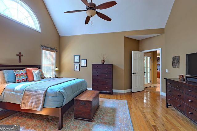 271 Chattahoochee Glen Road, Clarkesville, GA 30523