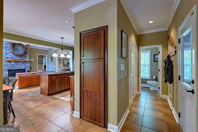 271 Chattahoochee Glen Road, Clarkesville, GA 30523