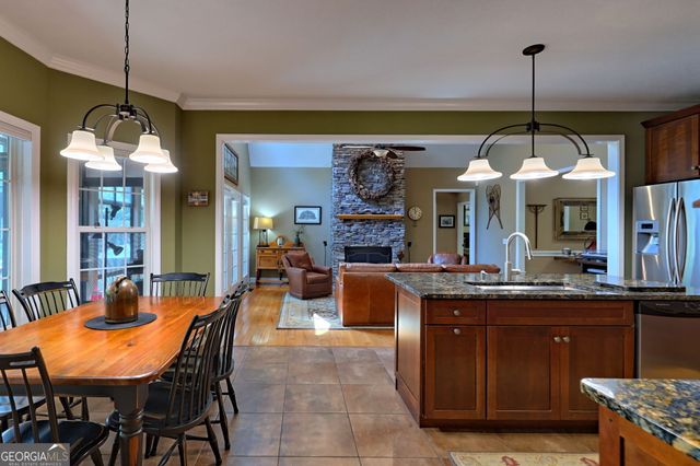 271 Chattahoochee Glen Road, Clarkesville, GA 30523