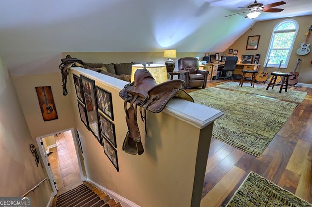 271 Chattahoochee Glen Road, Clarkesville, GA 30523