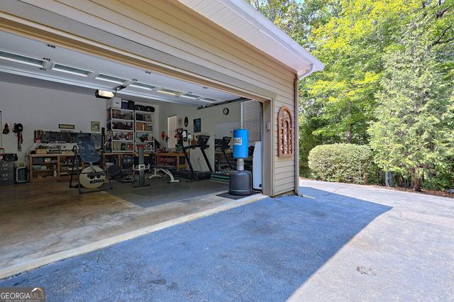 271 Chattahoochee Glen Road, Clarkesville, GA 30523