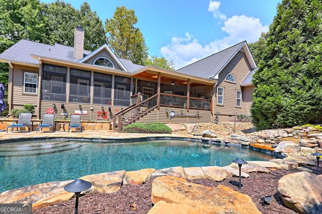271 Chattahoochee Glen Road, Clarkesville, GA 30523