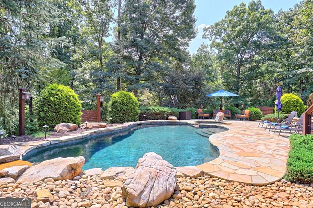 271 Chattahoochee Glen Road, Clarkesville, GA 30523
