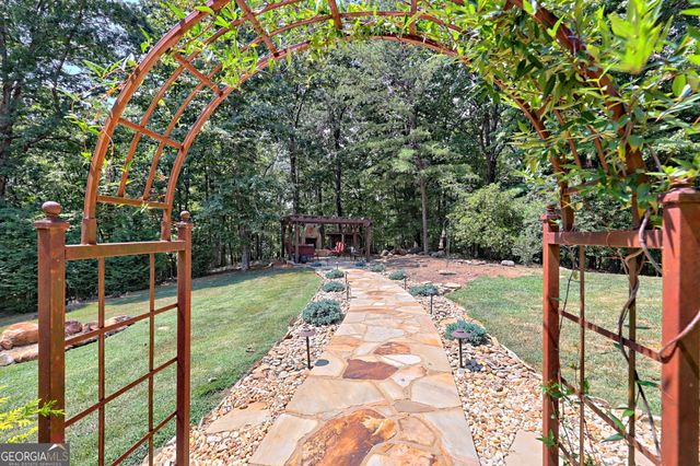 271 Chattahoochee Glen Road, Clarkesville, GA 30523