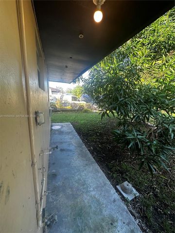 26445 SW 139th Ave 26445, Homestead, FL 33032