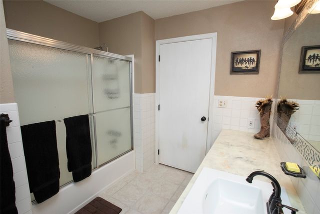 1665 US Highway 380 E, Graham, TX 76450