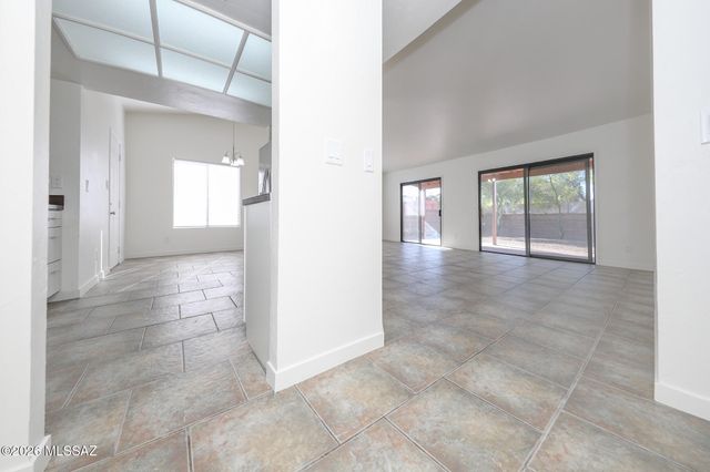 10140 E Karen Place, Tucson, AZ 85748