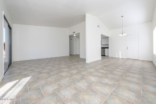 10140 E Karen Place, Tucson, AZ 85748