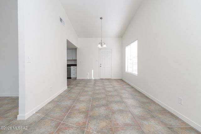 10140 E Karen Place, Tucson, AZ 85748