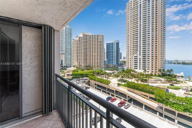 540 Brickell Key Dr 1422, Miami, FL 33131