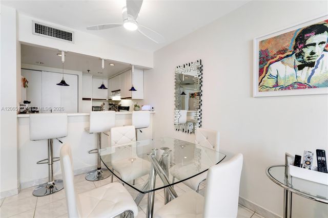 540 Brickell Key Dr 1422, Miami, FL 33131