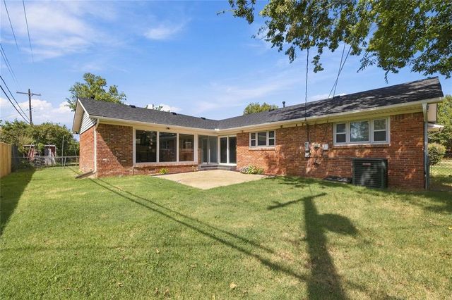 6604 E 26th Court, Tulsa, OK 74129