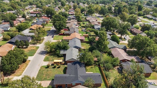 6604 E 26th Court, Tulsa, OK 74129