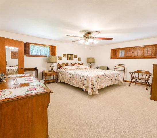 317 Richmond Street, Angleton, TX 77515