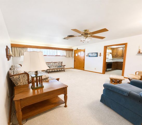 317 Richmond Street, Angleton, TX 77515