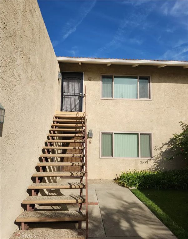 16551 Le Grande Lane C, Huntington Beach, CA 92649