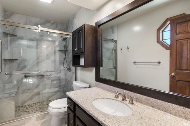 10460 Covey Court, Granger, IN 46530