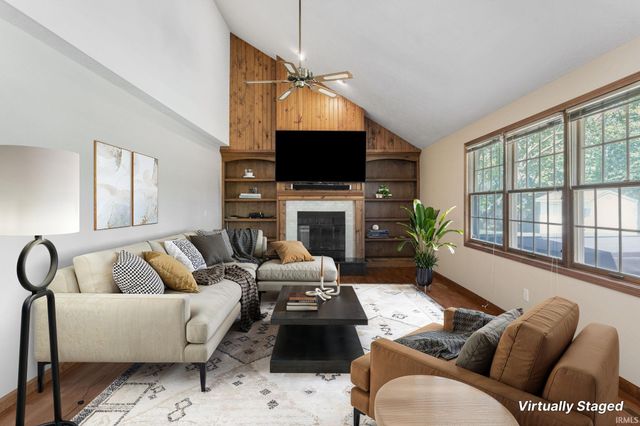 10460 Covey Court, Granger, IN 46530