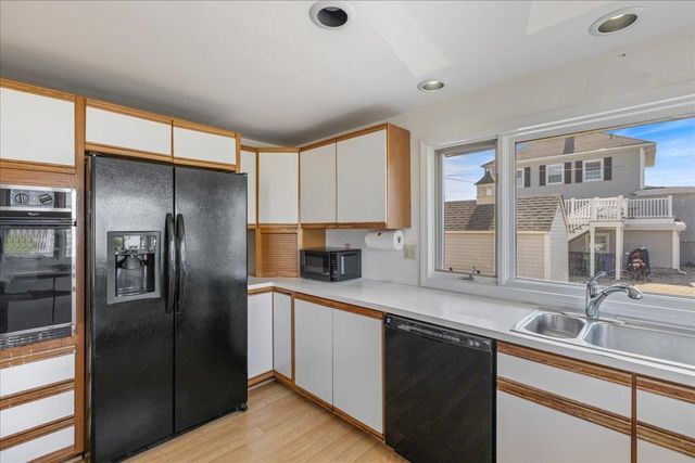 1 twelfth Street, Hampton, NH 03842