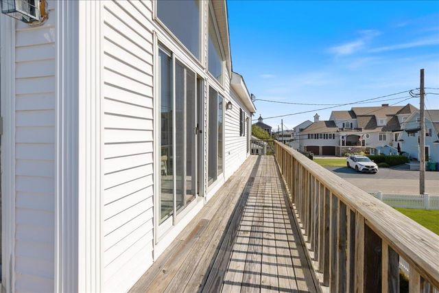 1 twelfth Street, Hampton, NH 03842