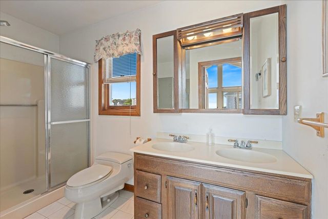 1 twelfth Street, Hampton, NH 03842