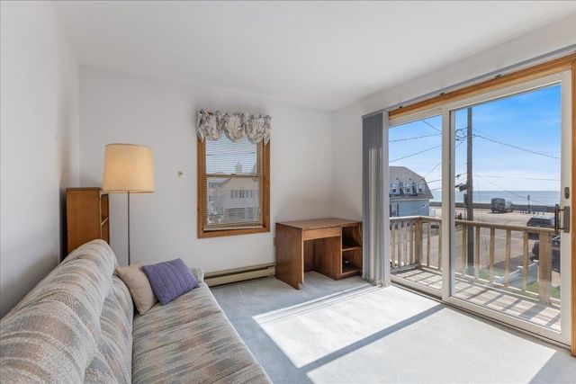 1 twelfth Street, Hampton, NH 03842