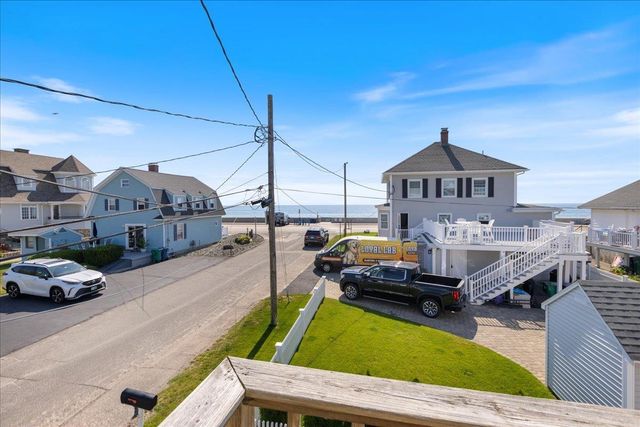 1 twelfth Street, Hampton, NH 03842
