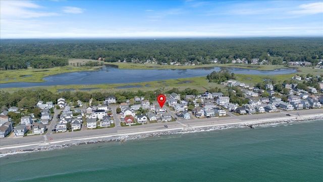 1 twelfth Street, Hampton, NH 03842