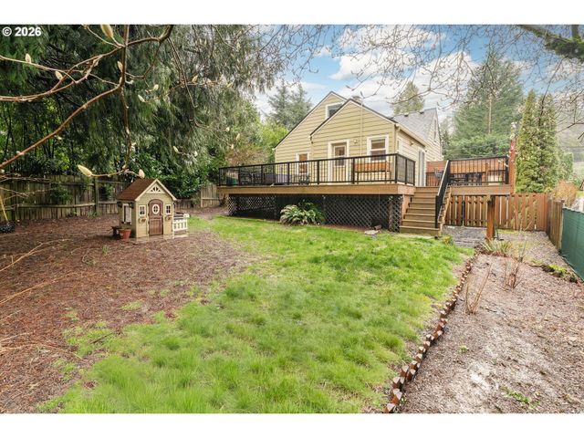 5325 Sw ARNOLD St, Portland, OR 97219