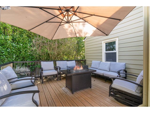 5325 Sw ARNOLD St, Portland, OR 97219