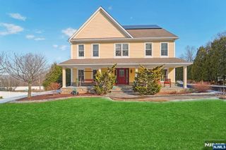47 Pine Hill Road, Mahwah, NJ 07430