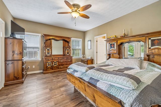 6 County House Cir, Carthage, TN 37030