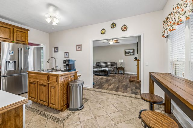6 County House Cir, Carthage, TN 37030