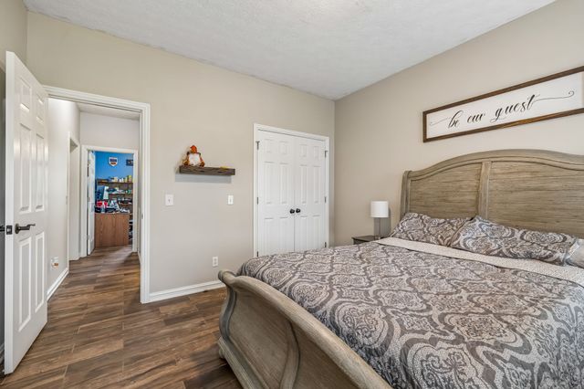 6 County House Cir, Carthage, TN 37030
