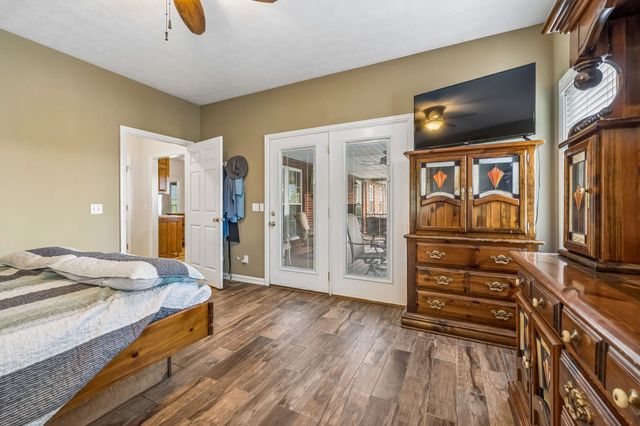 6 County House Cir, Carthage, TN 37030
