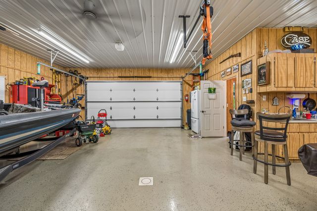 6 County House Cir, Carthage, TN 37030